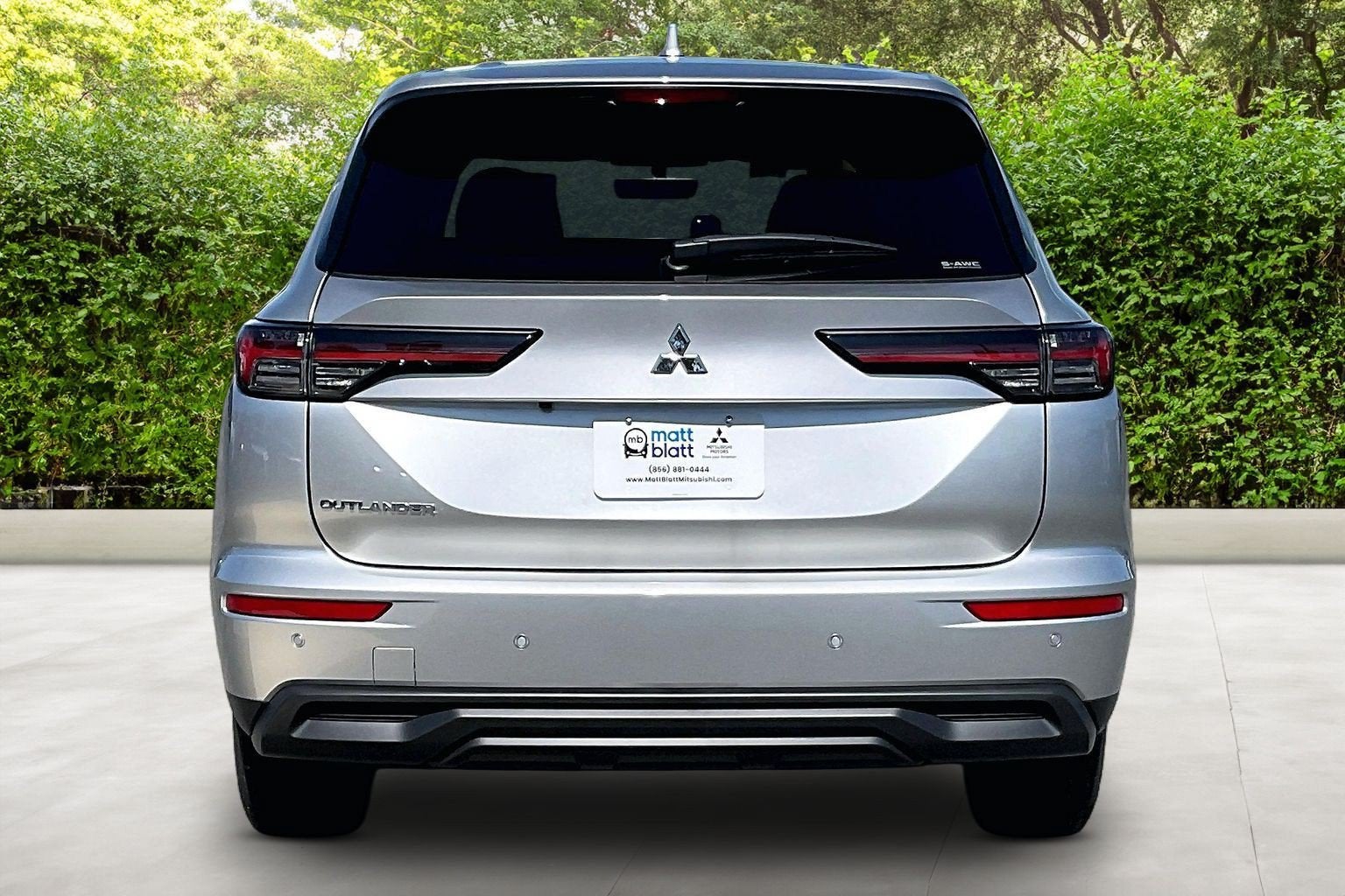 2026 Mitsubishi Outlander ES