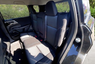 2026 Mitsubishi Outlander ES