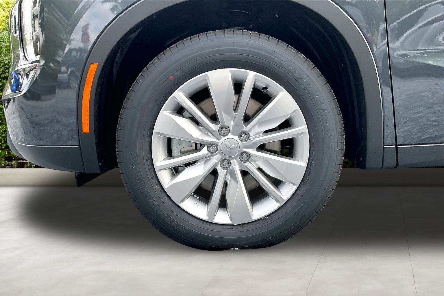 2026 Mitsubishi Outlander ES