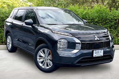 2026 Mitsubishi Outlander ES