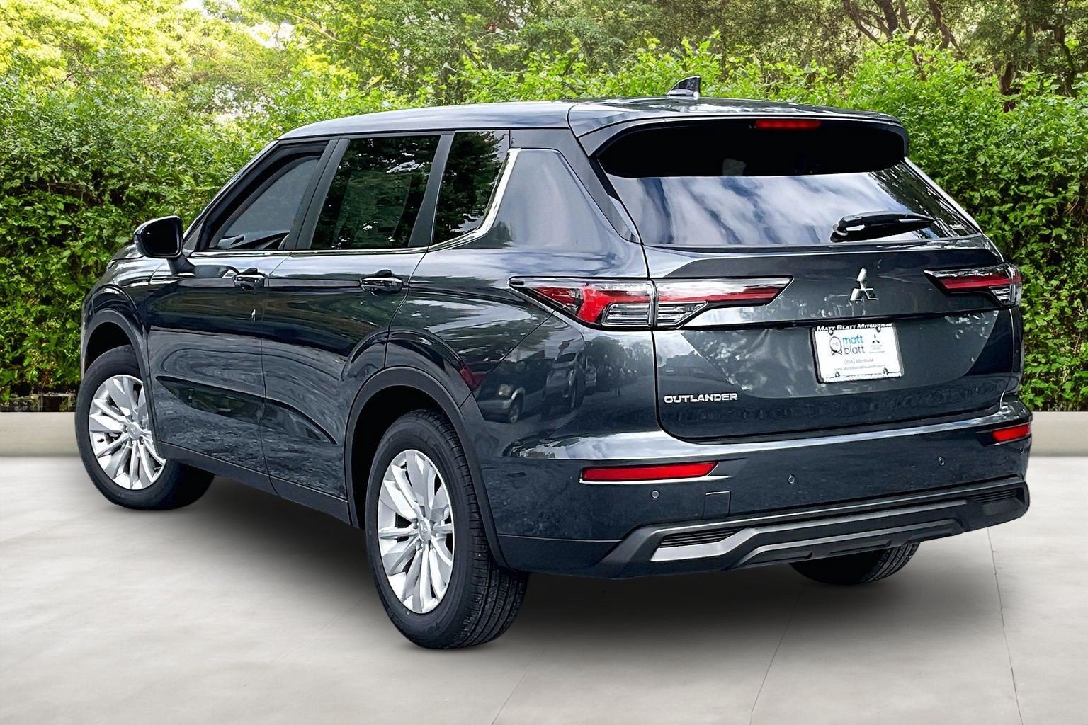 2026 Mitsubishi Outlander ES