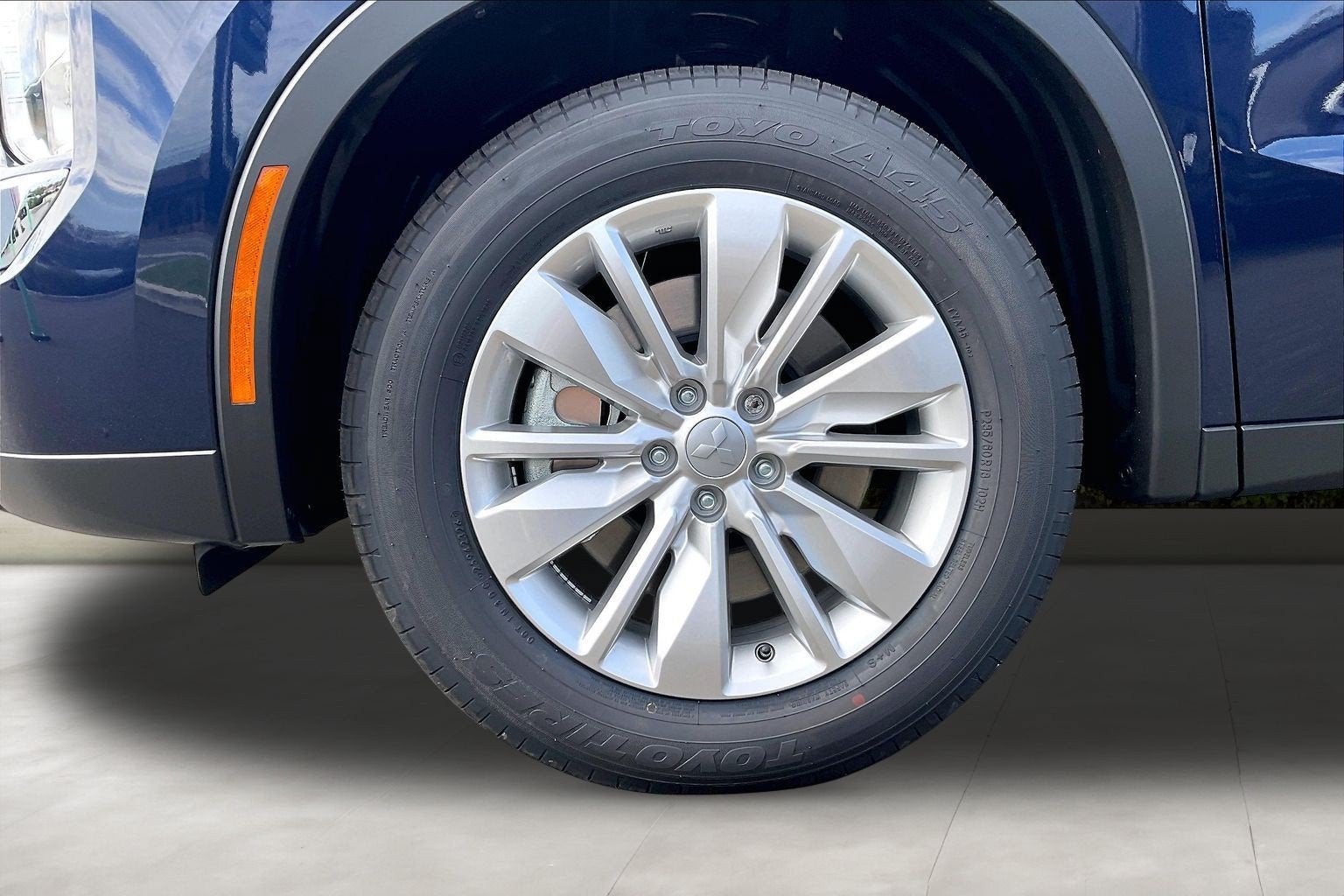 2026 Mitsubishi Outlander ES