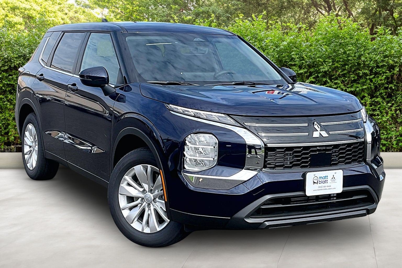 2026 Mitsubishi Outlander ES