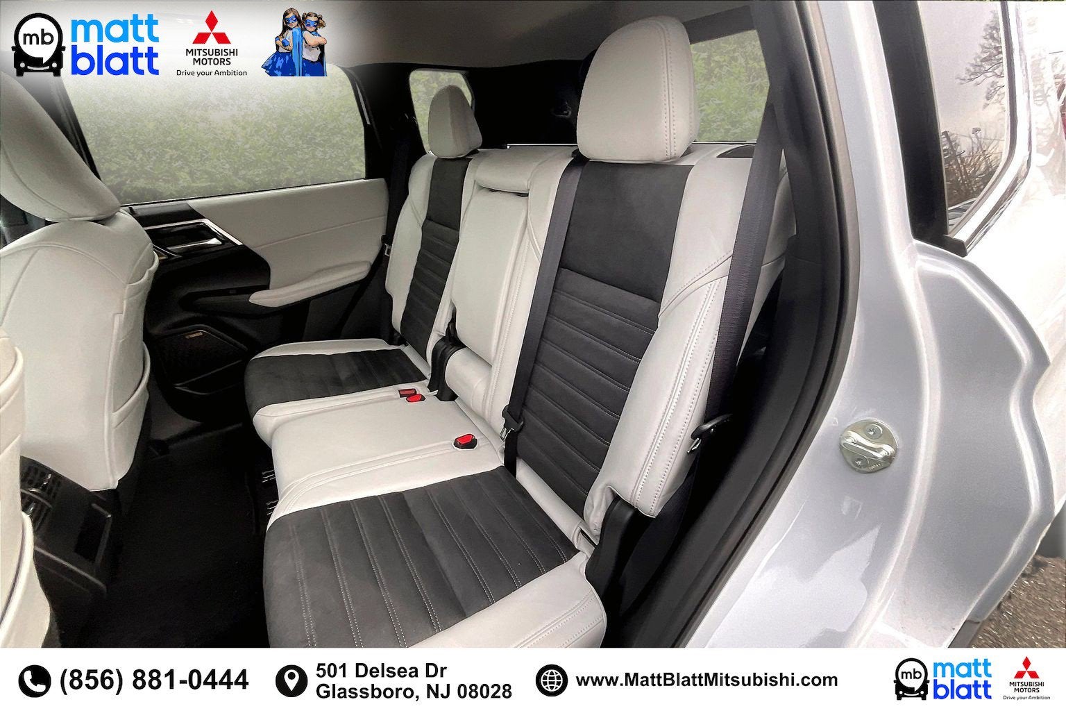 2025 Mitsubishi Outlander SE