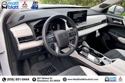 2025 Mitsubishi Outlander SE