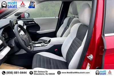 2025 Mitsubishi Outlander SE