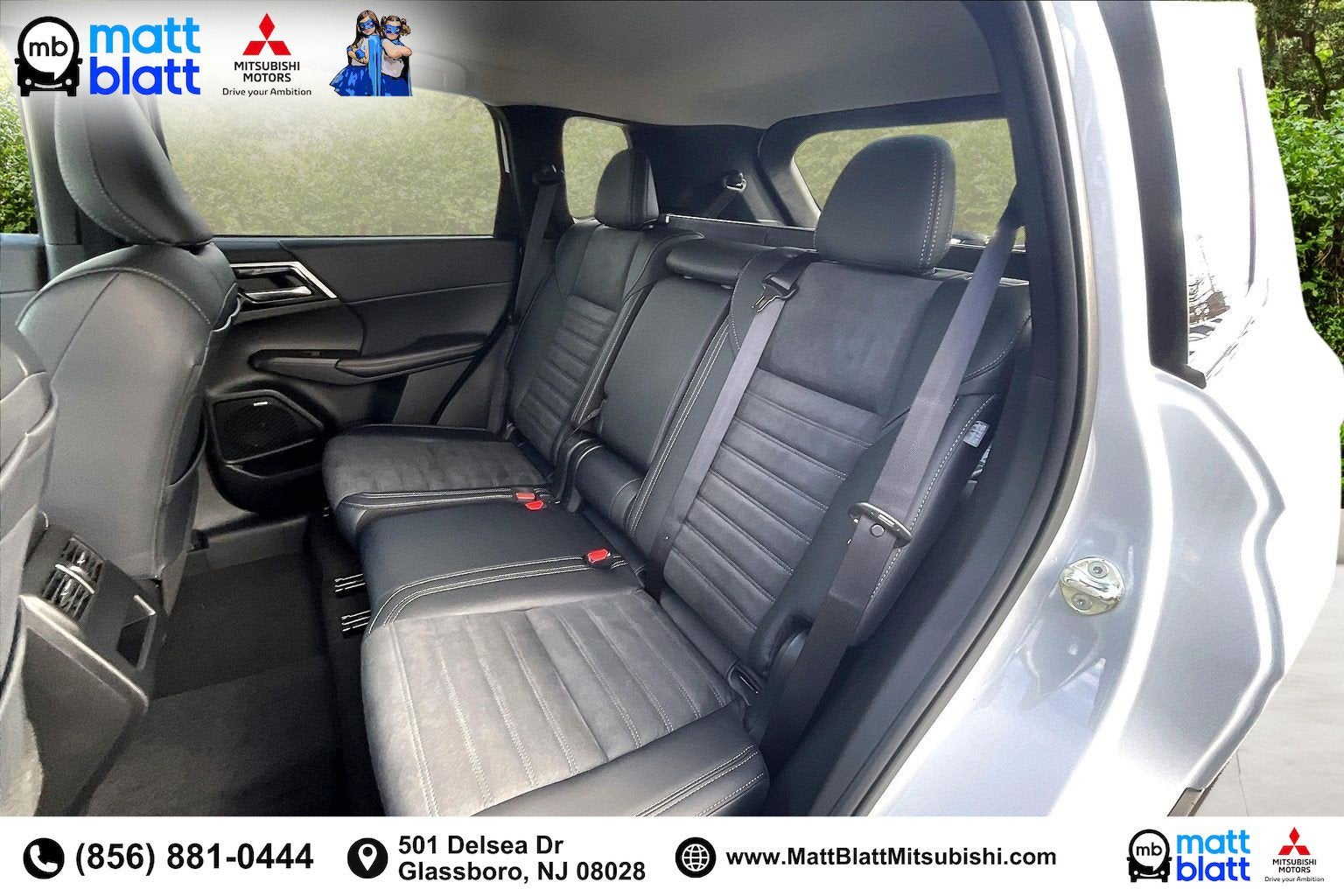 2025 Mitsubishi Outlander SE