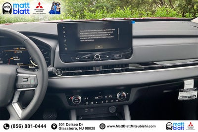 2025 Mitsubishi Outlander SE