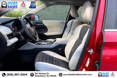 2025 Mitsubishi Outlander SE