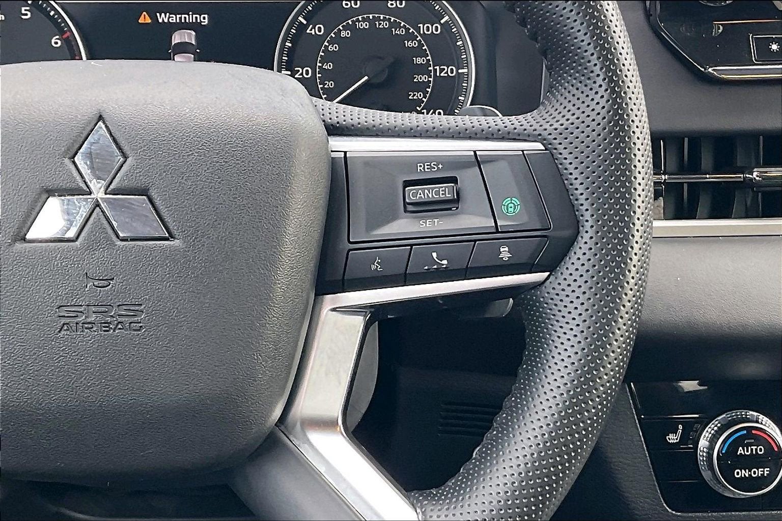 2024 Mitsubishi Outlander SE Black Edition S-AWC