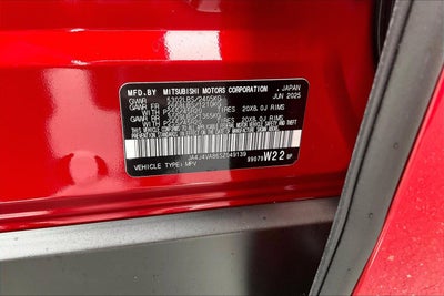 2025 Mitsubishi Outlander SE