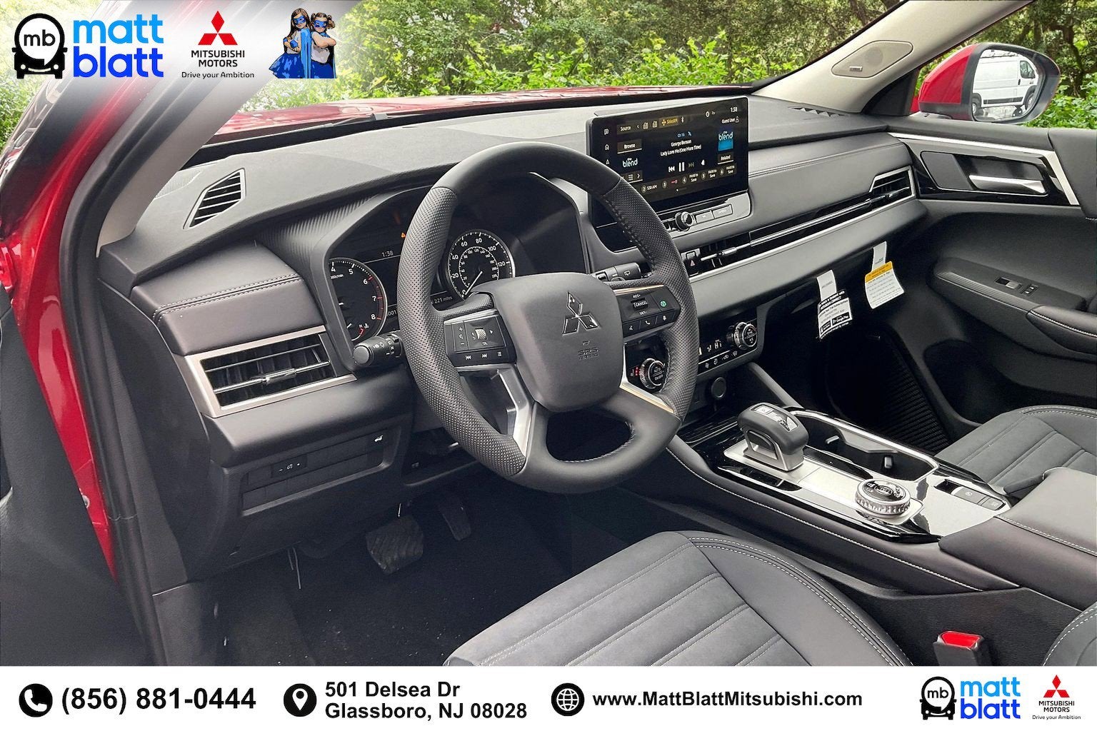 2025 Mitsubishi Outlander SE