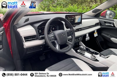 2025 Mitsubishi Outlander SE