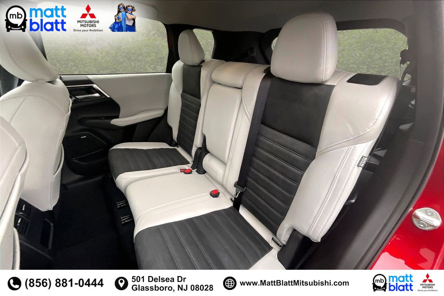 2025 Mitsubishi Outlander SE