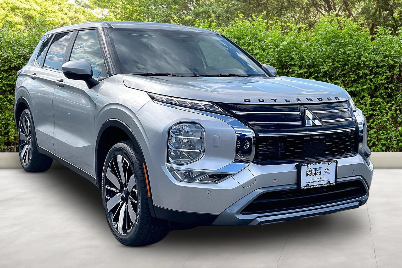 2026 Mitsubishi Outlander SE