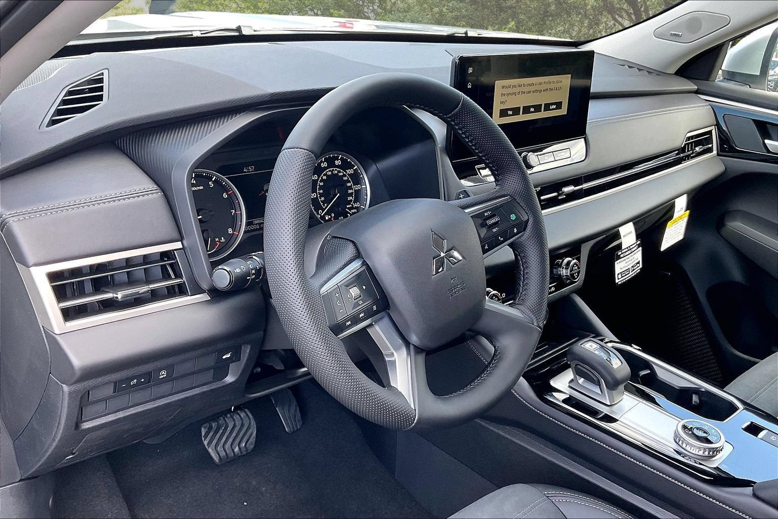 2026 Mitsubishi Outlander SE
