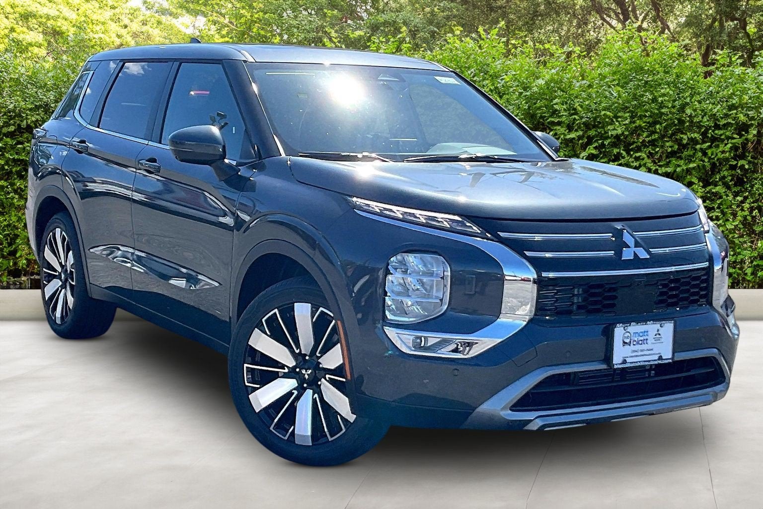 2026 Mitsubishi Outlander SE