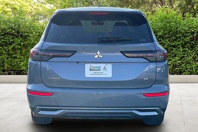 2026 Mitsubishi Outlander SE