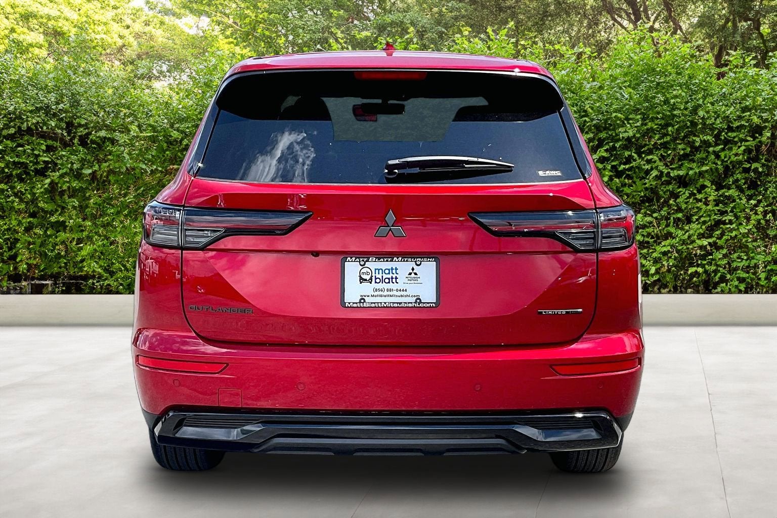 2026 Mitsubishi Outlander LE