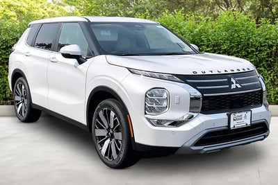 2026 Mitsubishi Outlander SE