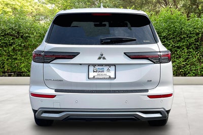 2026 Mitsubishi Outlander SE