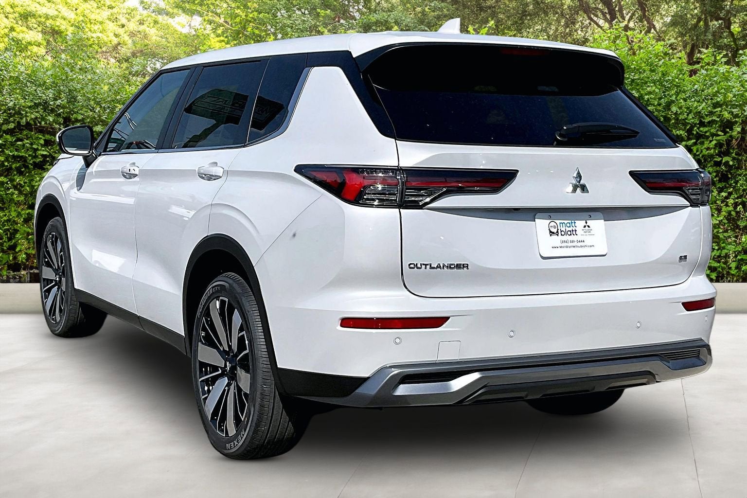 2026 Mitsubishi Outlander SE