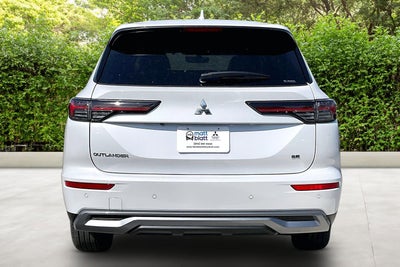 2026 Mitsubishi Outlander SE