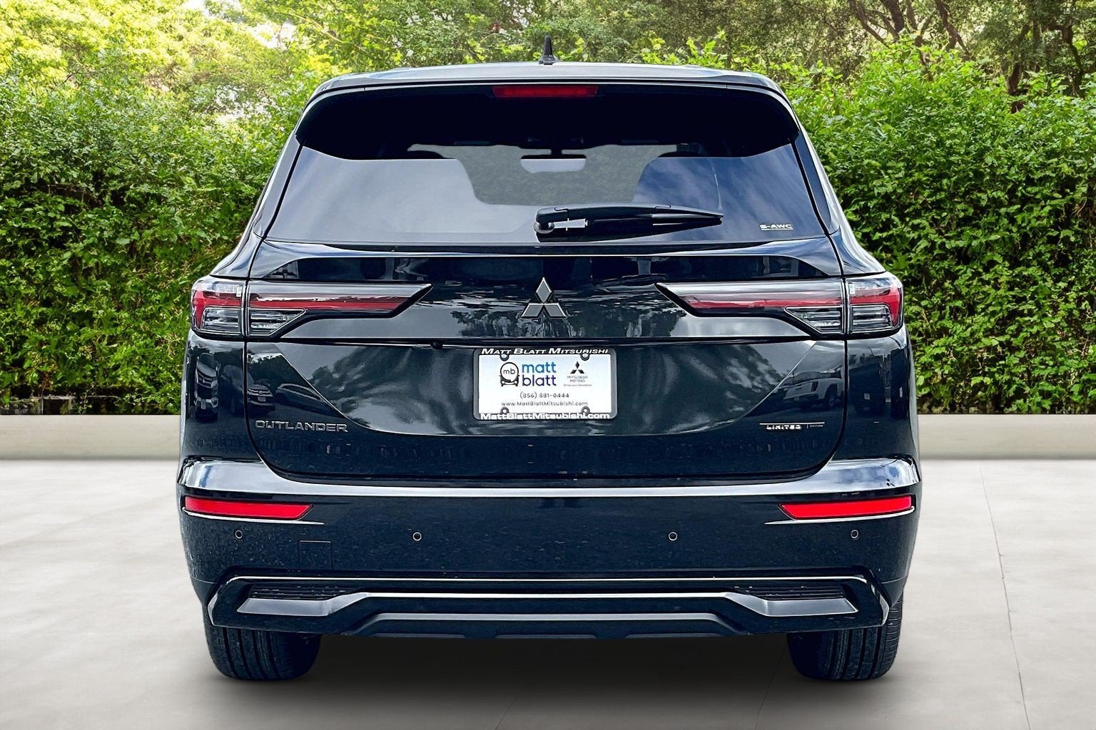 2026 Mitsubishi Outlander LE