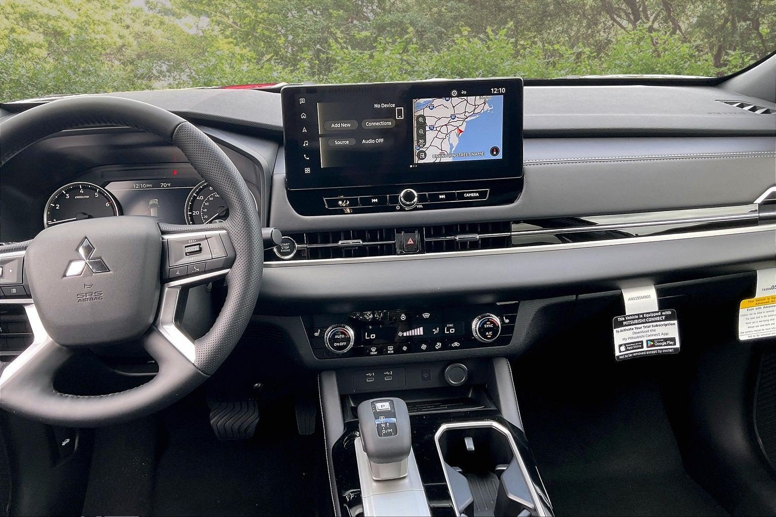 2026 Mitsubishi Outlander LE