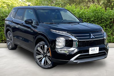 2026 Mitsubishi Outlander SE