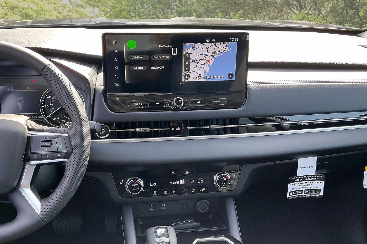 2026 Mitsubishi Outlander SE