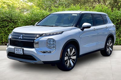 2026 Mitsubishi Outlander SE