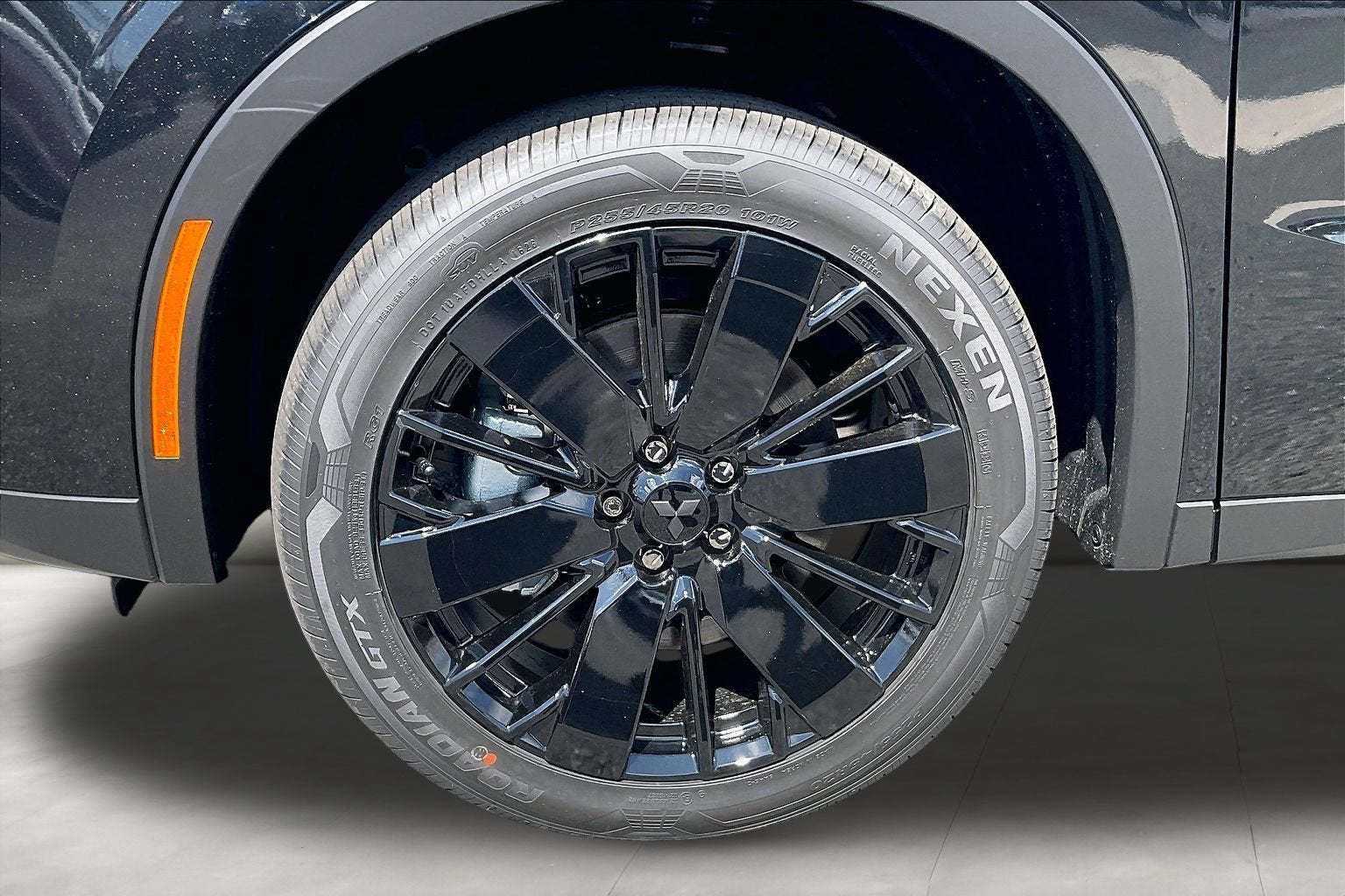 2026 Mitsubishi Outlander LE