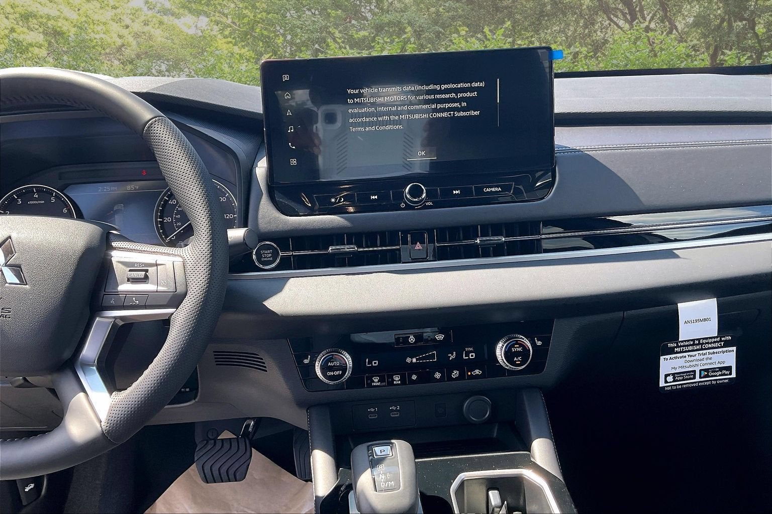 2026 Mitsubishi Outlander LE