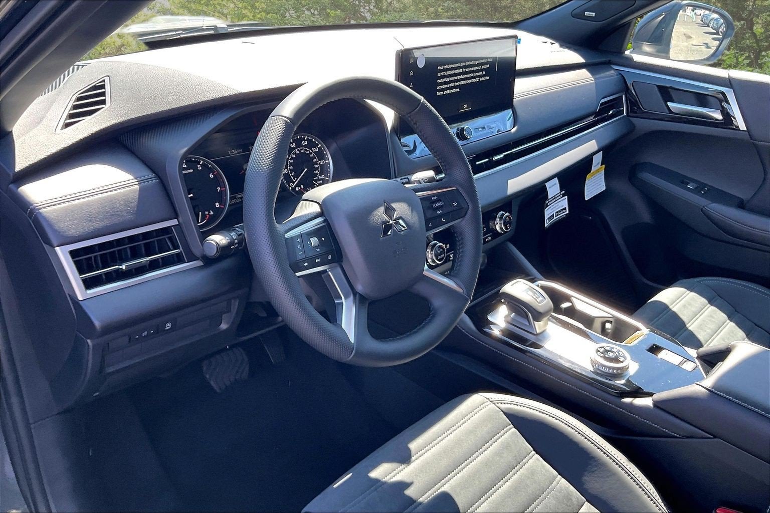 2026 Mitsubishi Outlander LE