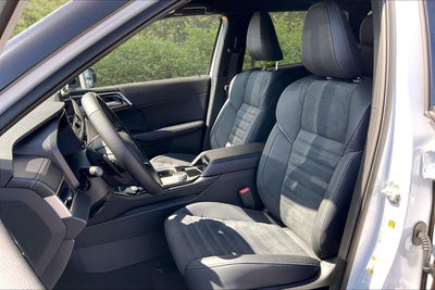 2026 Mitsubishi Outlander LE