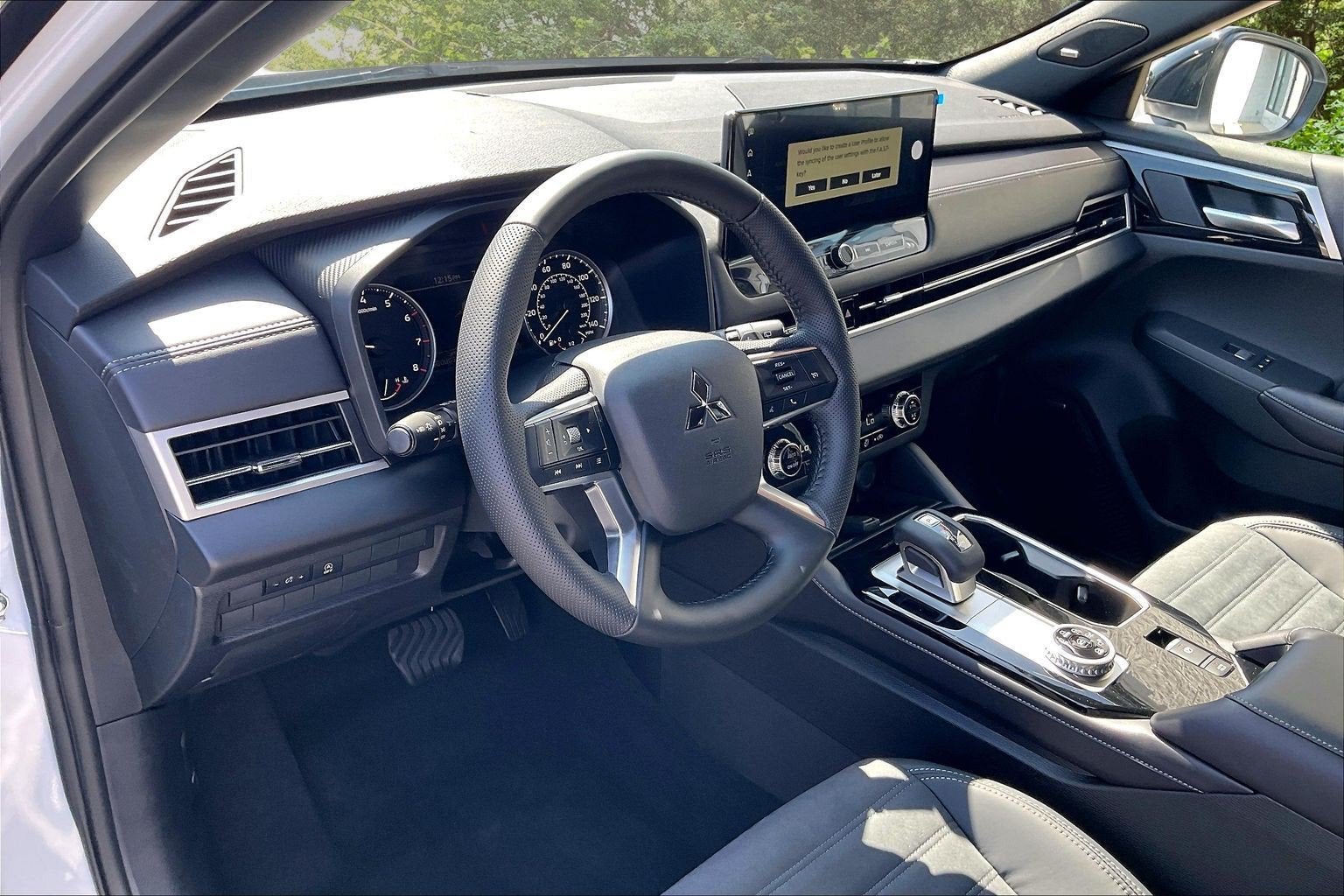 2026 Mitsubishi Outlander LE