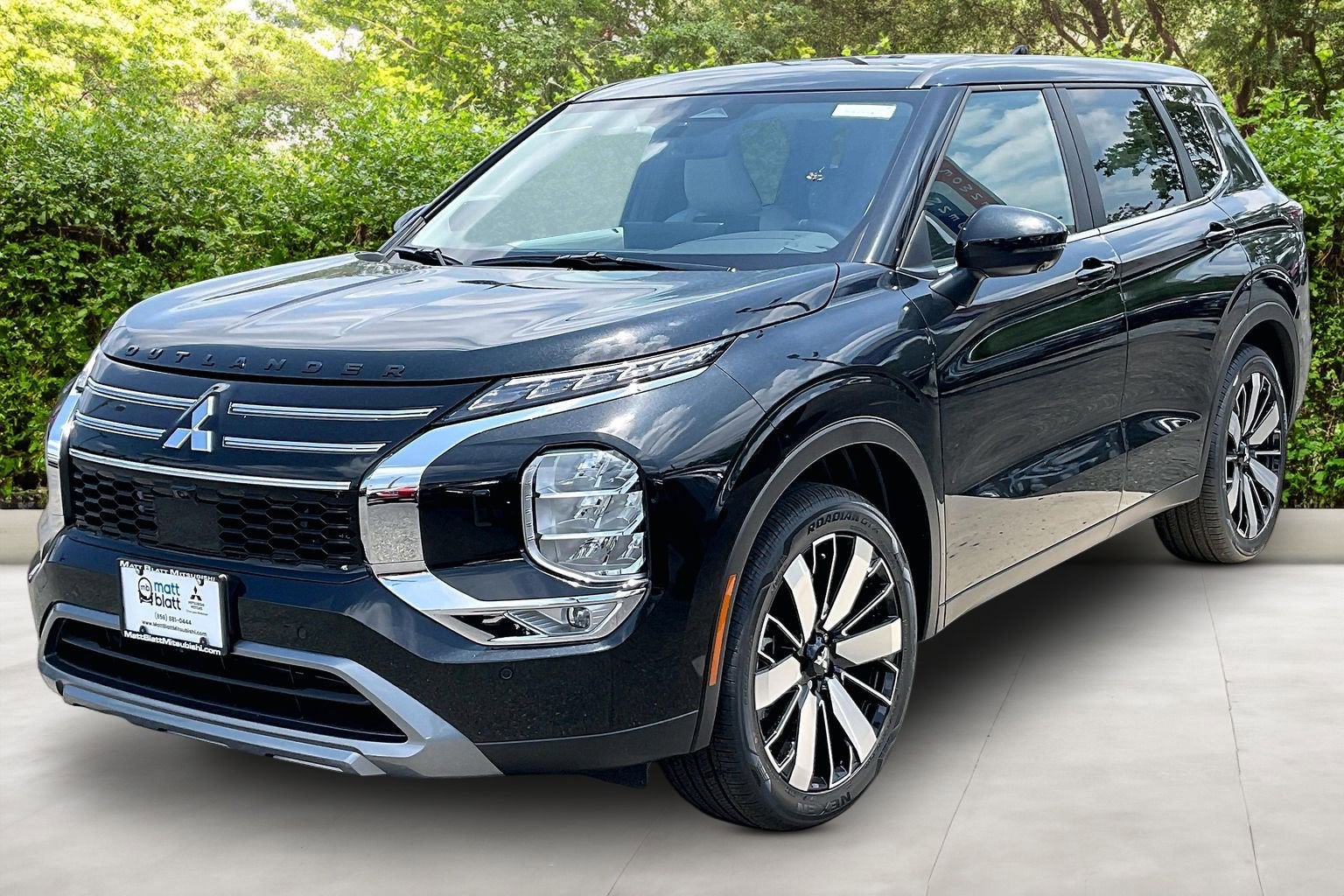 2026 Mitsubishi Outlander SE