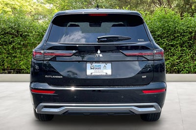 2026 Mitsubishi Outlander SE