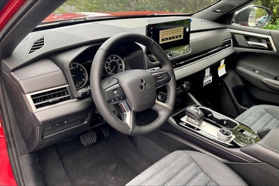 2026 Mitsubishi Outlander LE