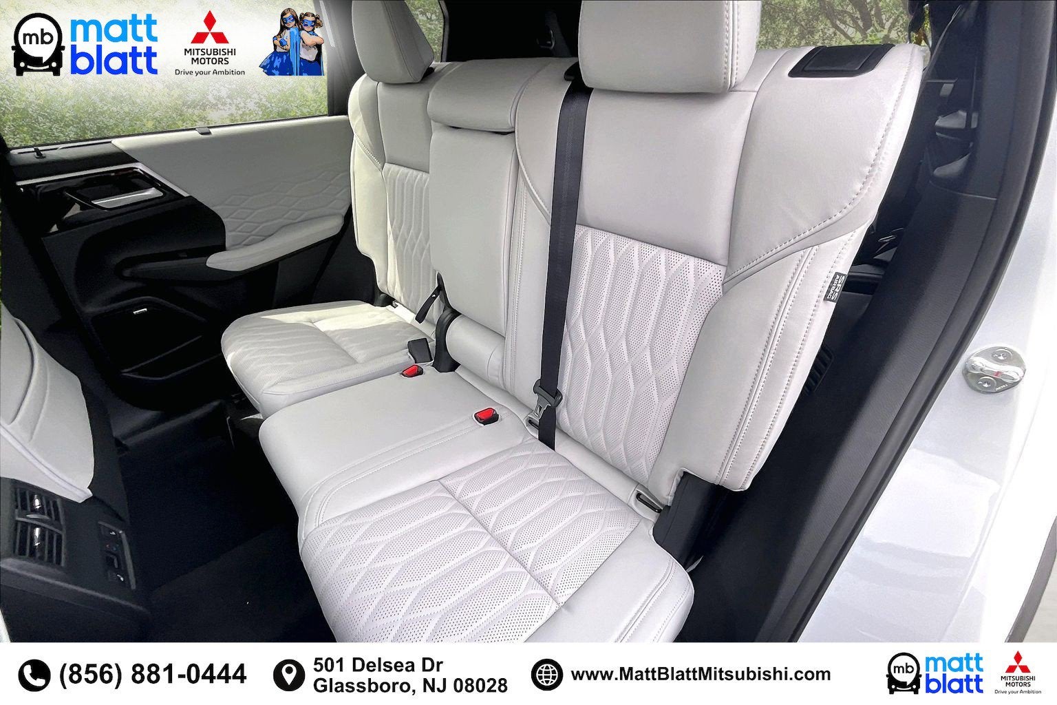 2026 Mitsubishi Outlander ES