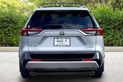 2022 Toyota RAV4 Hybrid SE