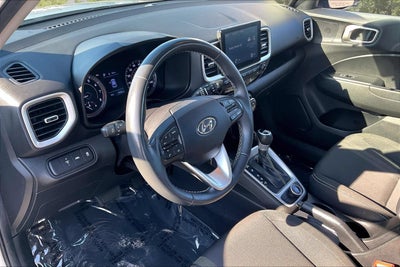 2022 Hyundai Venue SEL