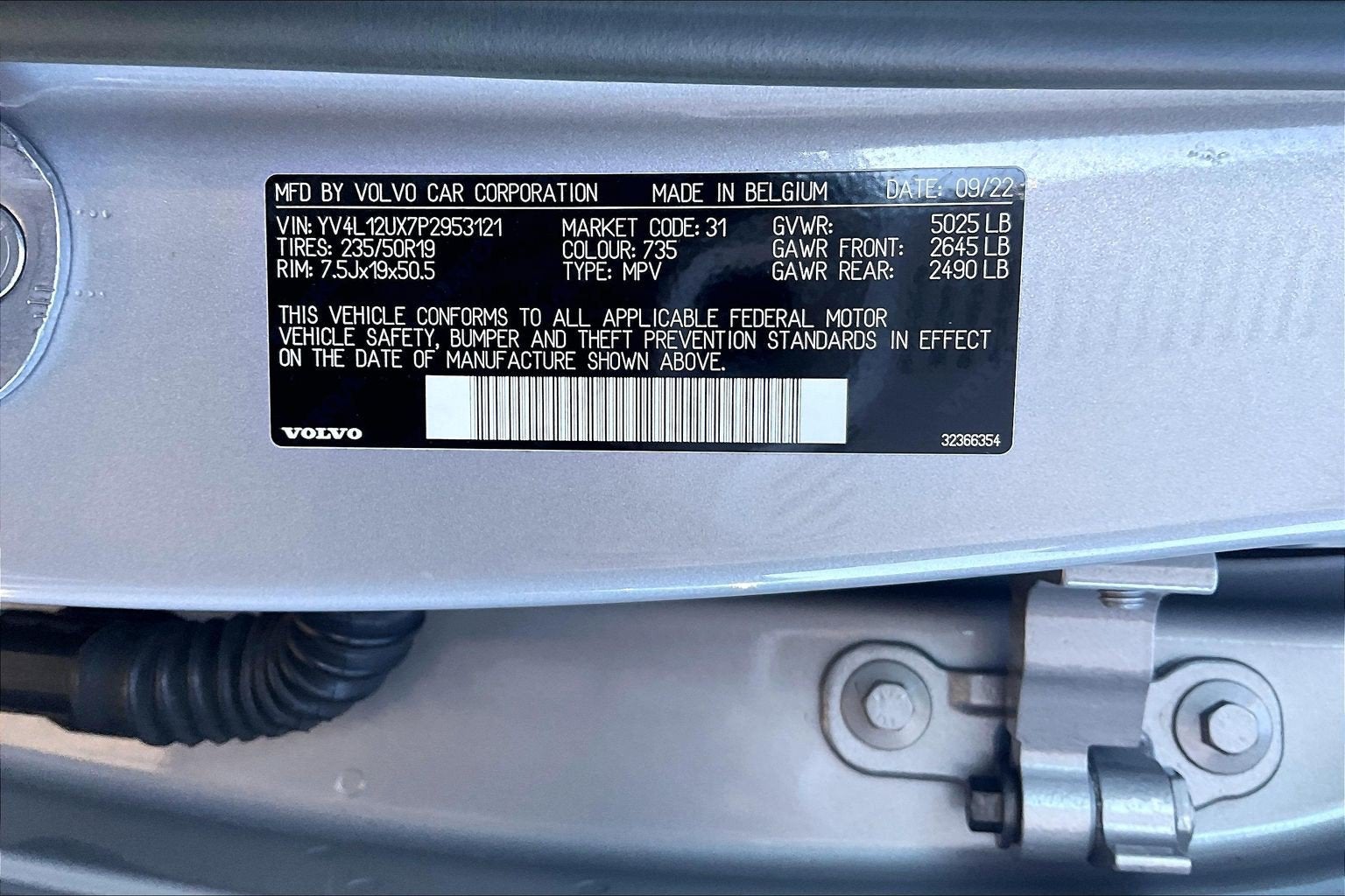 2023 Volvo XC40 Ultimate Dark Theme