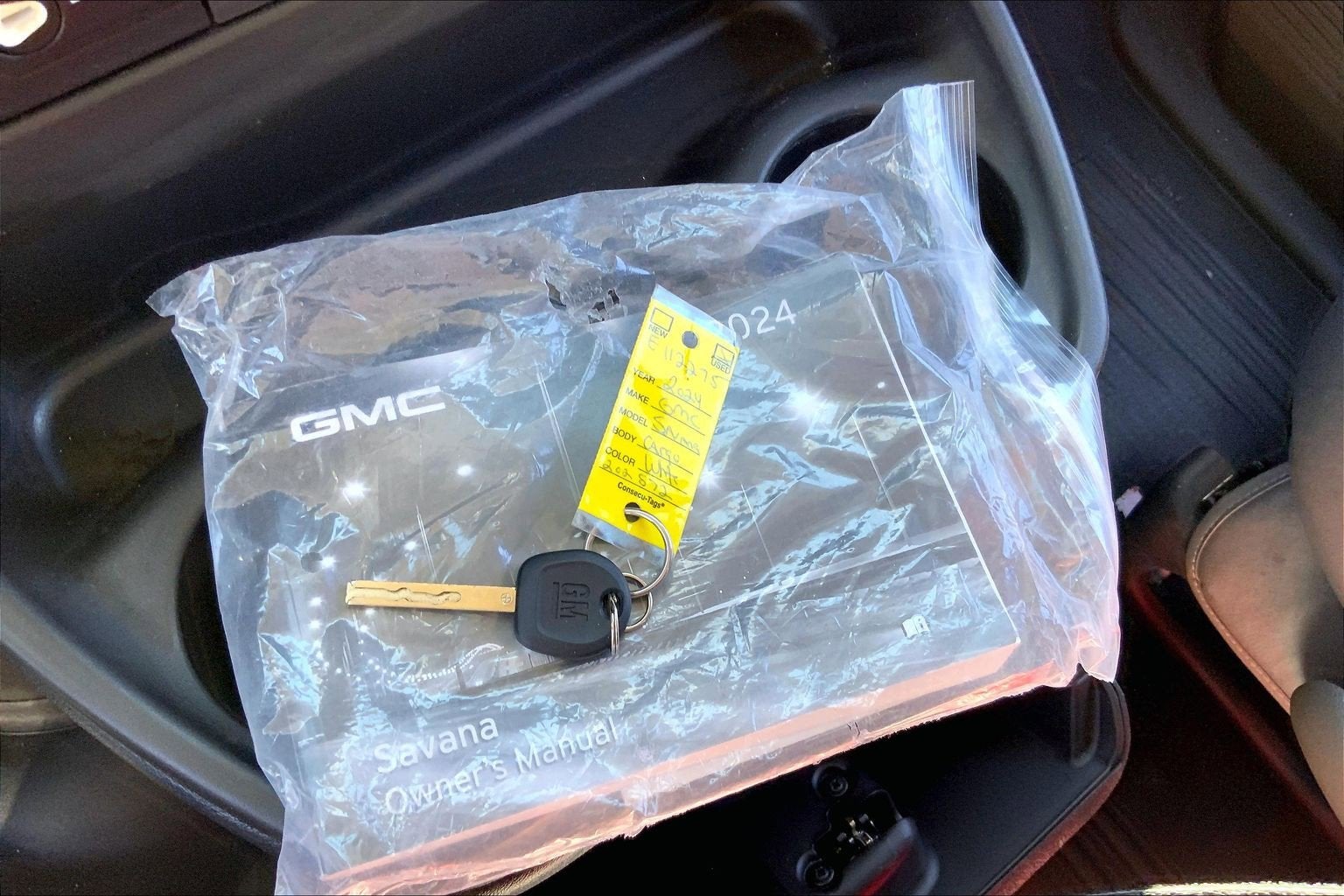 2024 GMC Savana Cargo Van 2500