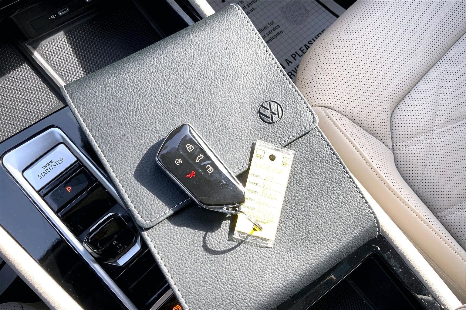 2024 Volkswagen Atlas 2.0T SE w/Technology