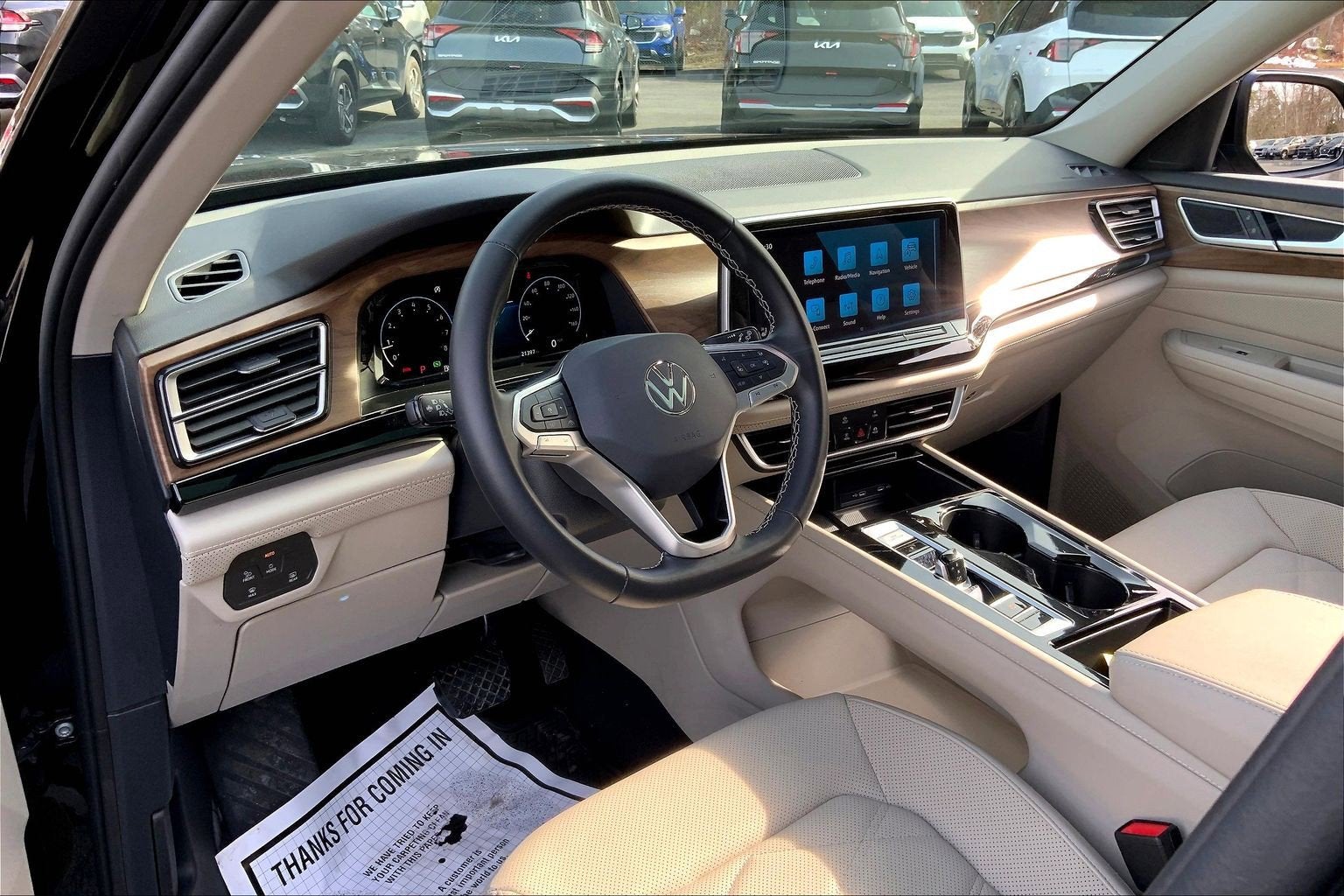 2024 Volkswagen Atlas 2.0T SE w/Technology