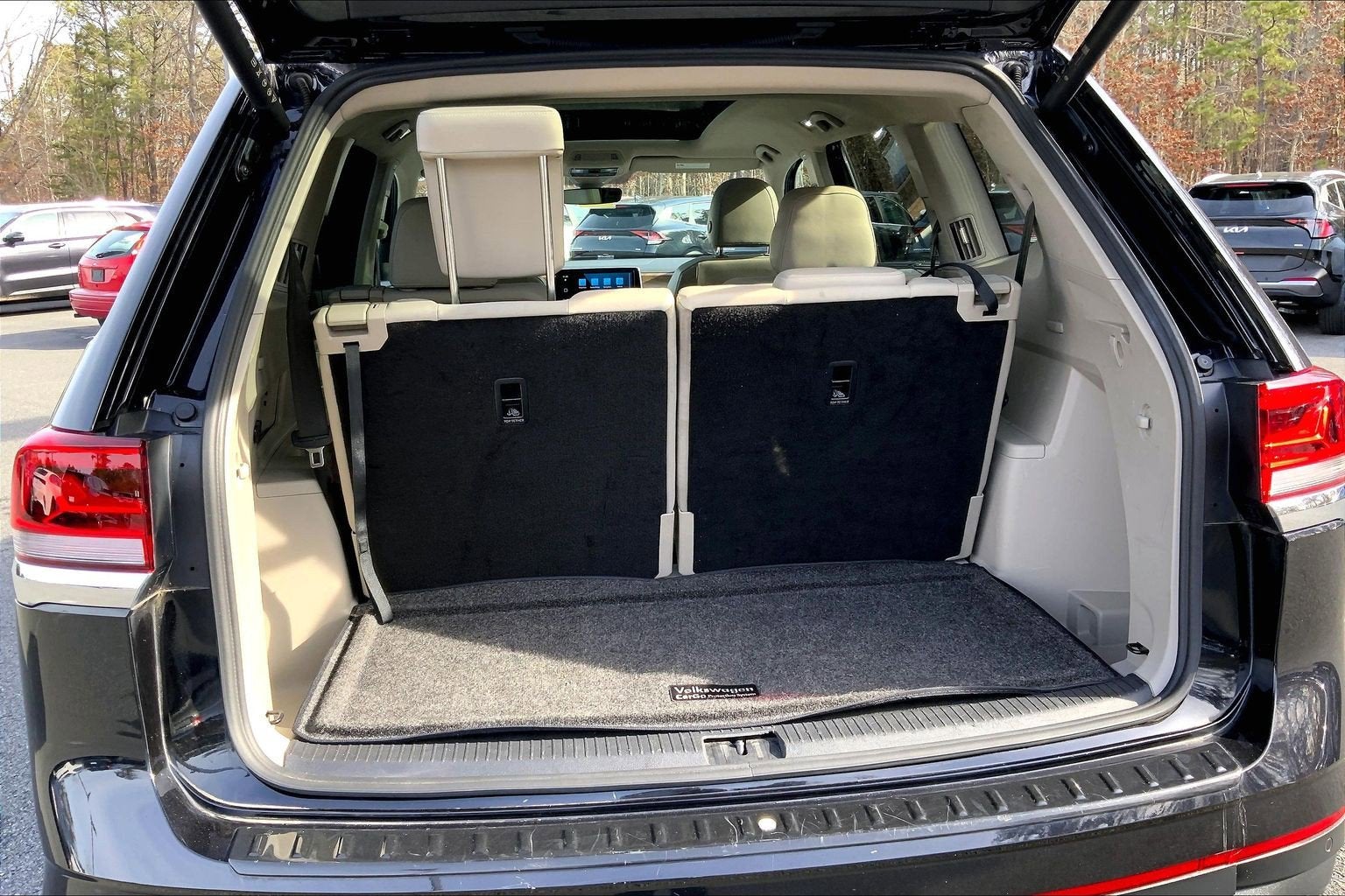 2024 Volkswagen Atlas 2.0T SE w/Technology