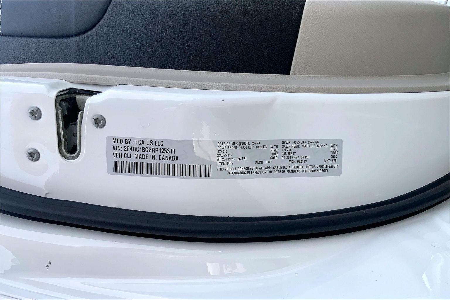 2024 Chrysler Pacifica Touring L