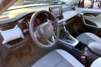 2022 Toyota RAV4 Hybrid XLE